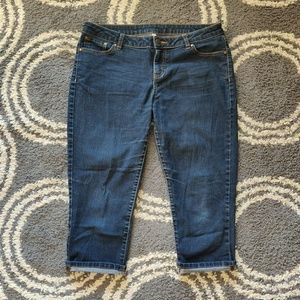 Jennifer Lopez Petite Capri Jeans